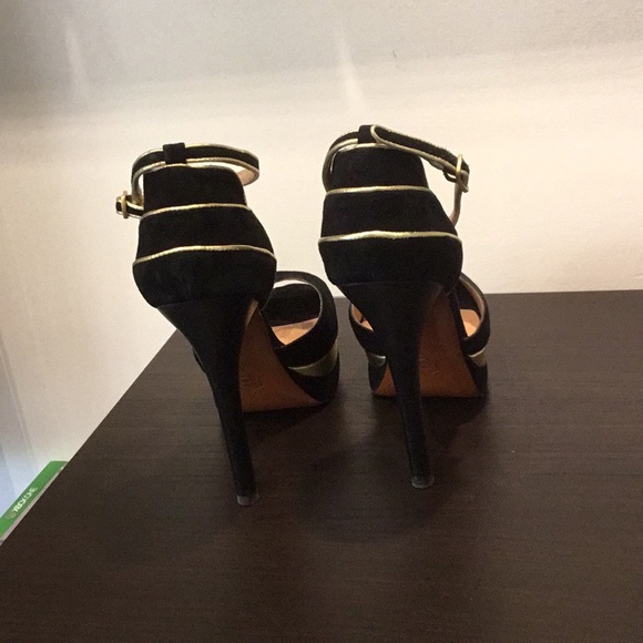 Shoes - Picture 6 of 6